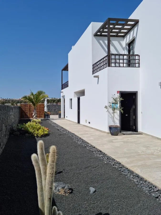 Casa Volcanes Costa Teguise Holiday home